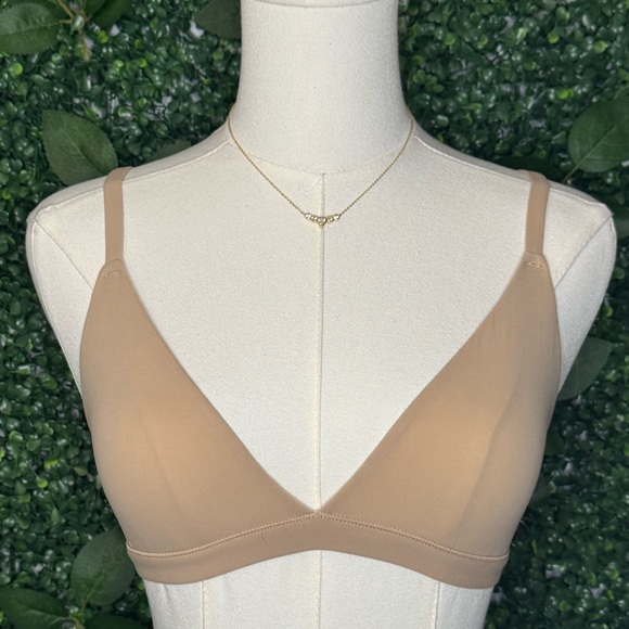 SKIMS Nude Bralettes Set of 2! - Picture 2 of 11